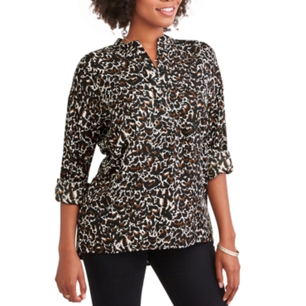 BRAND NEW-Time and Tru Leopard Print Blouse 🐯